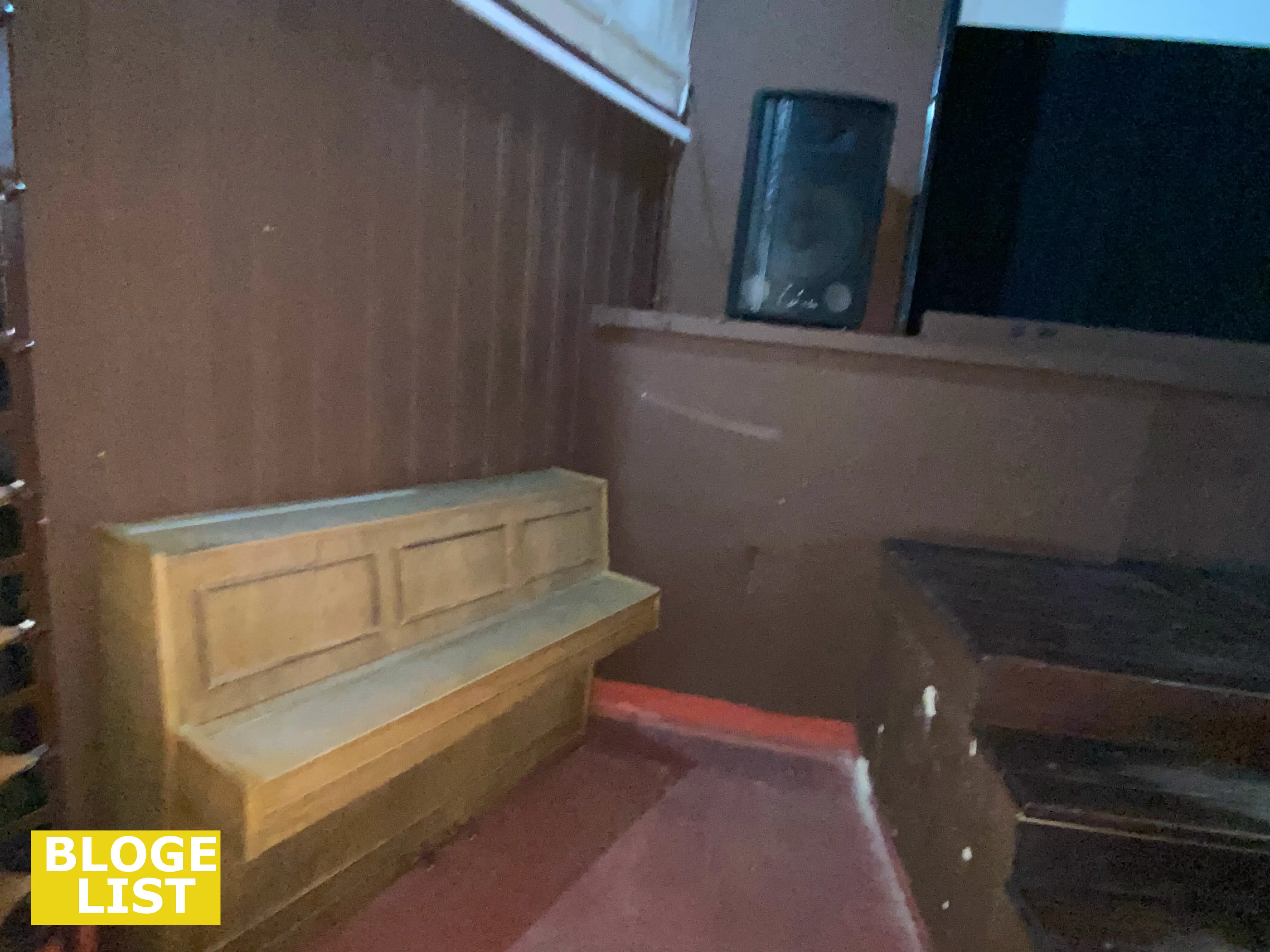 Close-up view of the acoustic piano used in recordings. This is where "Auld Lang Syne" was recorded for the concert ending.